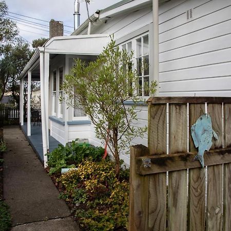 Cottage In The Heart Of Carterton Esterno foto