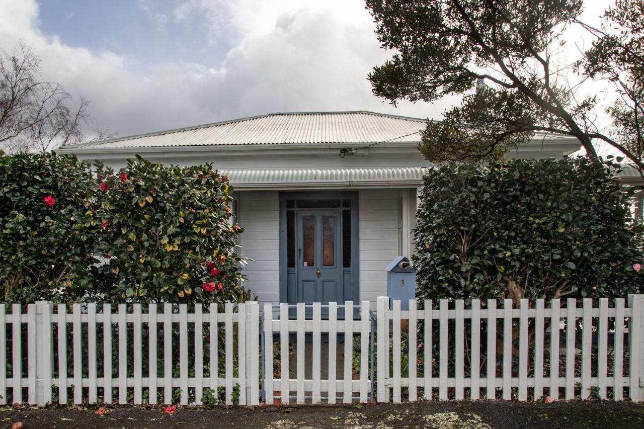 Cottage In The Heart Of Carterton Esterno foto