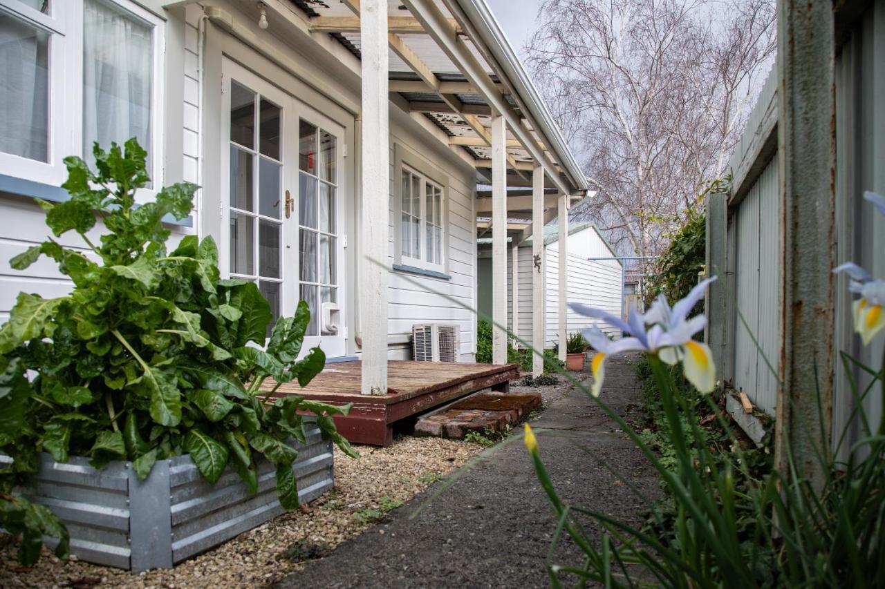 Cottage In The Heart Of Carterton Esterno foto